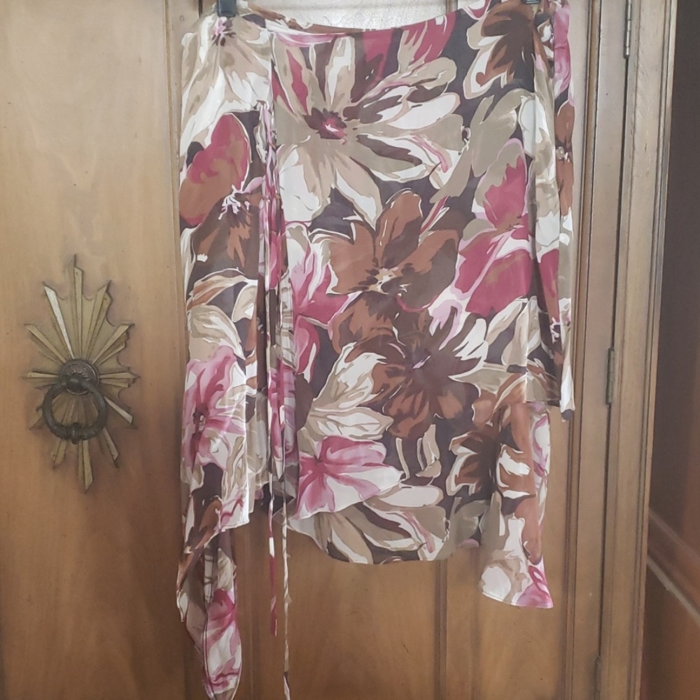 So beautiful  Express silk floral skirt .